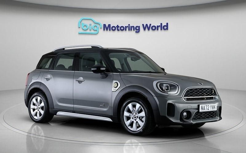 Used 2022 Mini Cooper S Classic Hatchback | £20,200 (Fair price) - Image 1/4