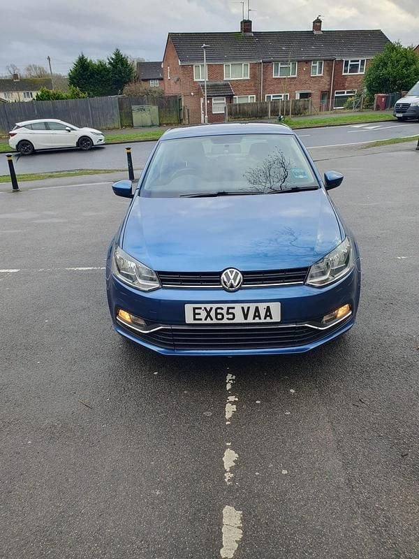 Begagnad VW Polo SE 2015 Blå Halvkombi