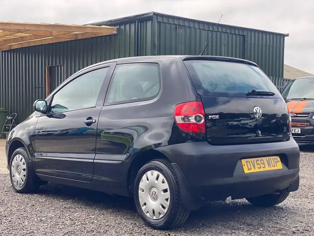 Used VW Fox 55 HP (40 kW) 2009 Black Hatchback
