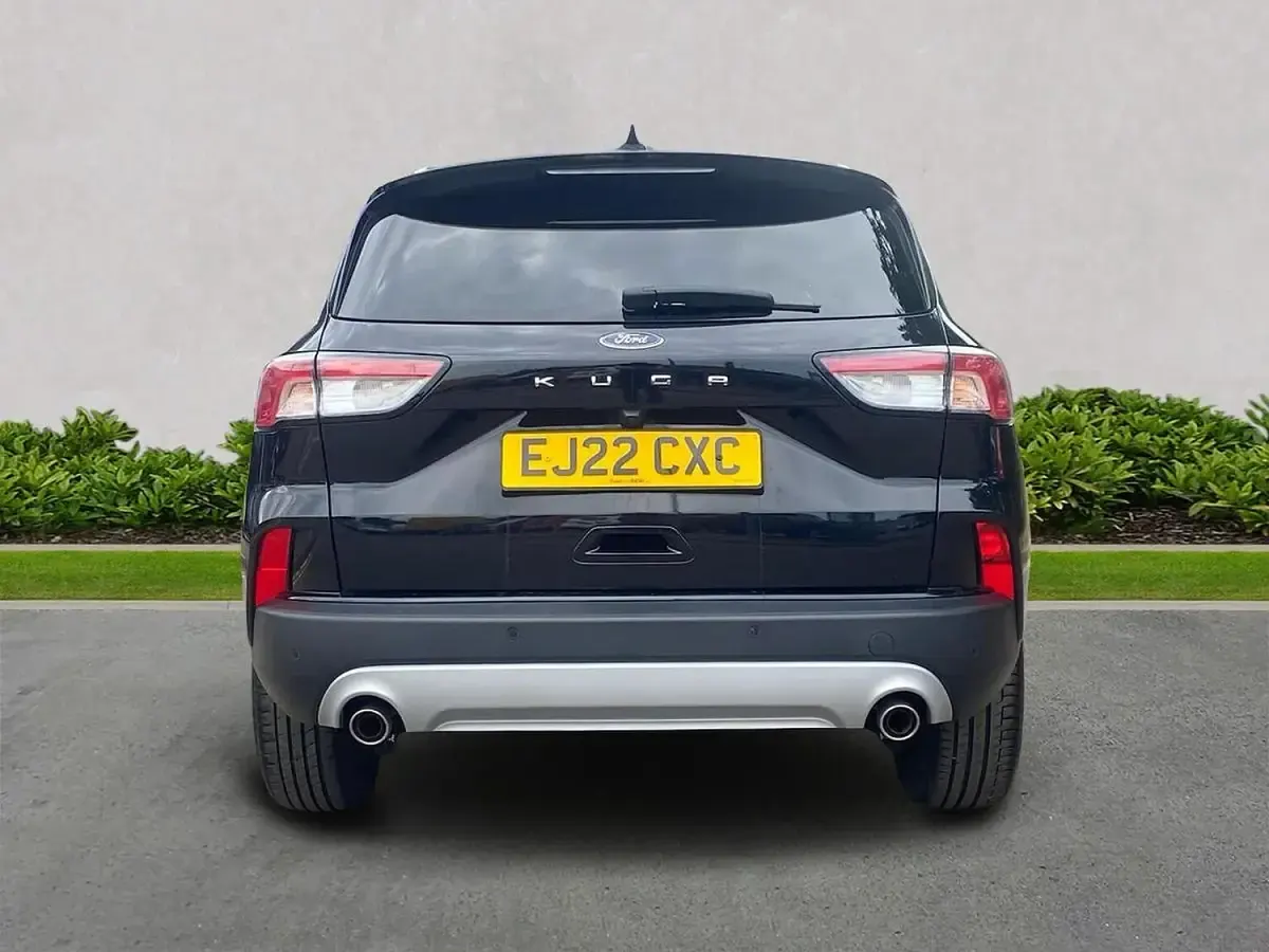 Used Ford Kuga Titanium 150 HP (110 kW) 2022 Black SUV