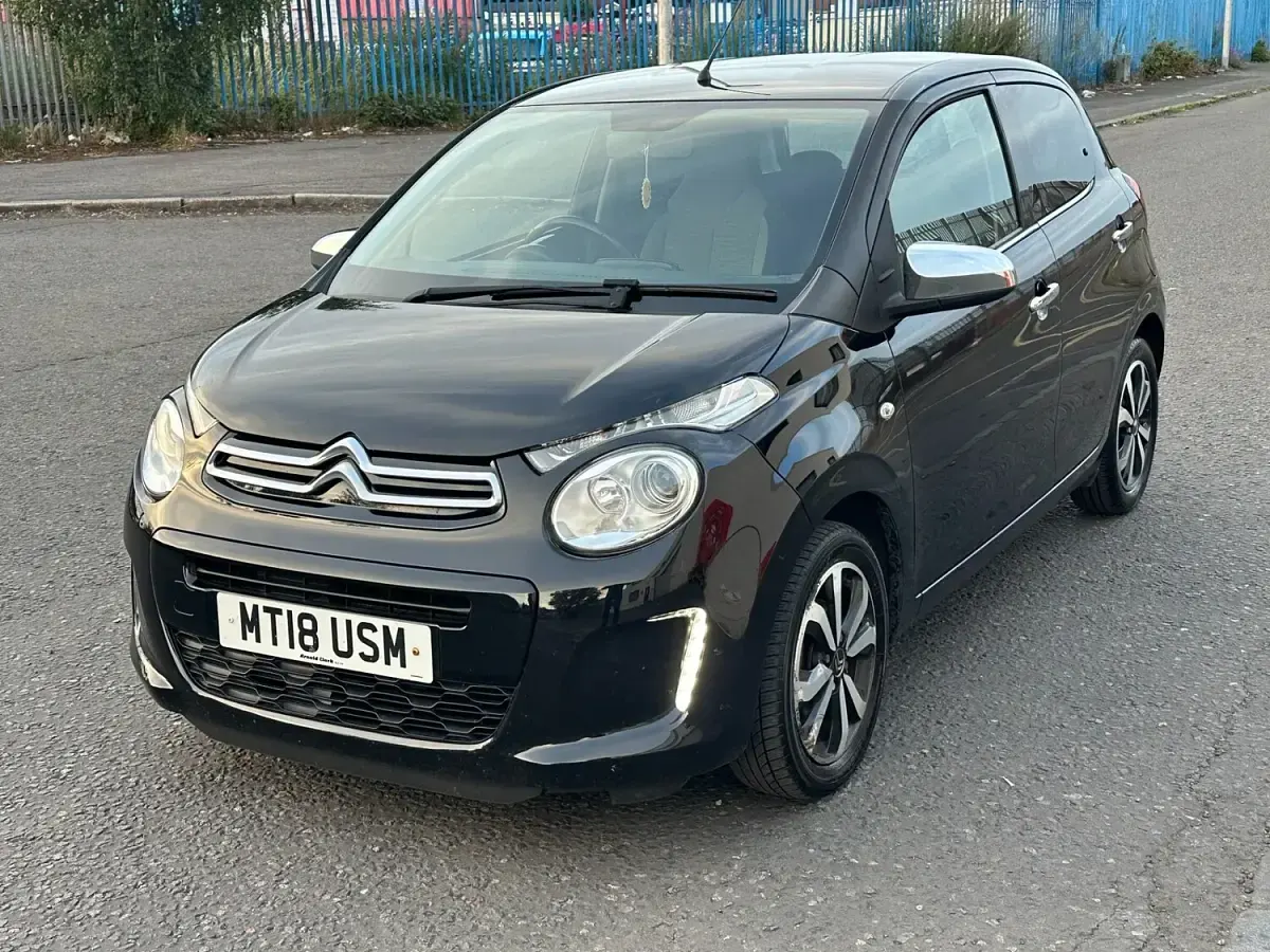 Used Citroën C1 Flair 68 HP (50 kW) 2018 Black Hatchback