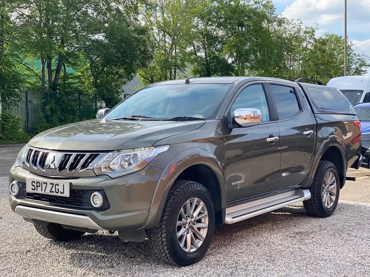 Used Mitsubishi L200 Warrior 2017 Green Pickup