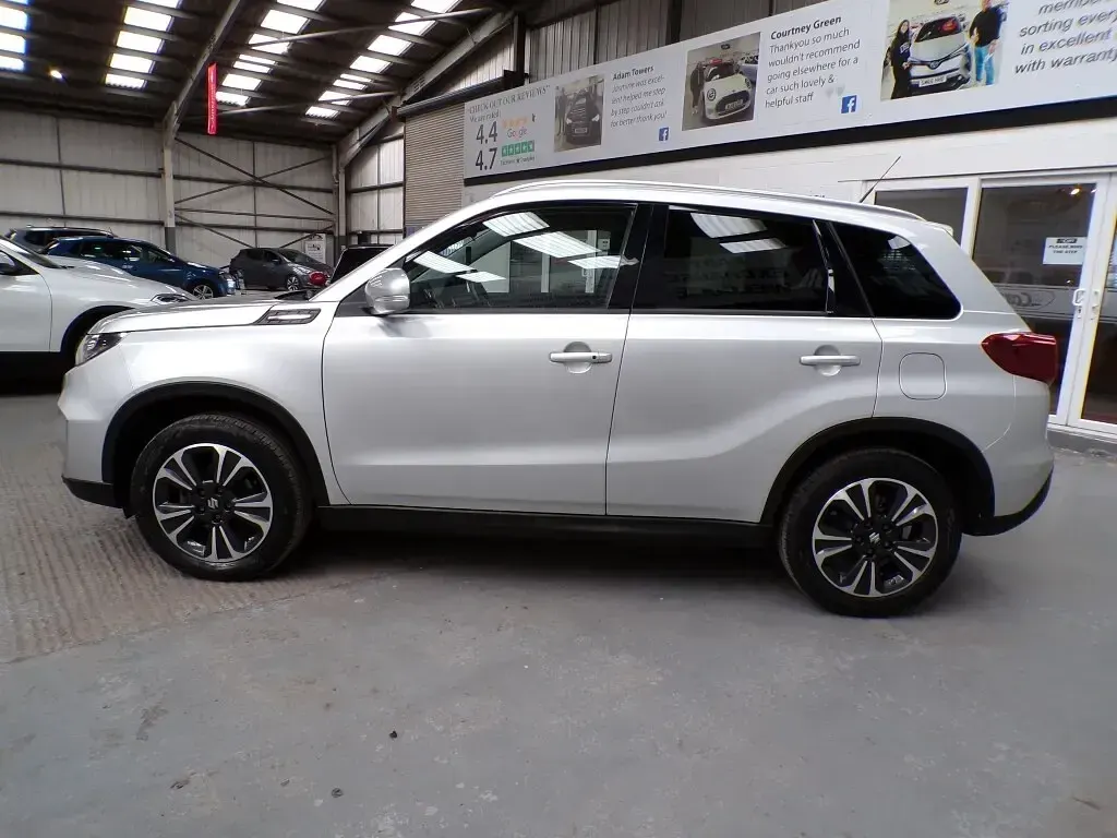 Used Suzuki Vitara SZ5 129 HP (94 kW) 2022 Silver SUV