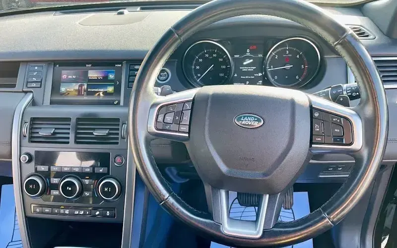 Used Land Rover Discovery Sport Landmark 180 HP (132 kW) 2019 Black SUV