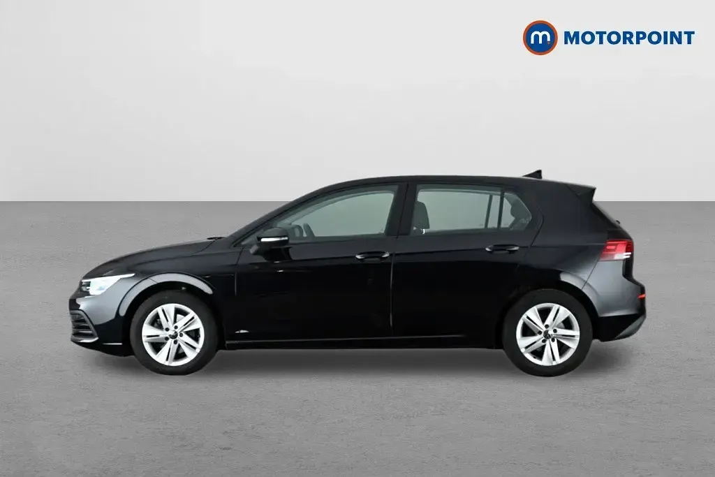 Second-hand VW Golf VIII Life 2022 Negru Hatchback