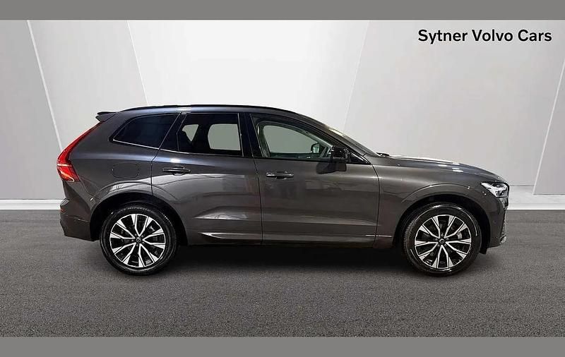 Used Volvo XC60 Plus 247 HP (181 kW) 2025 Grey SUV