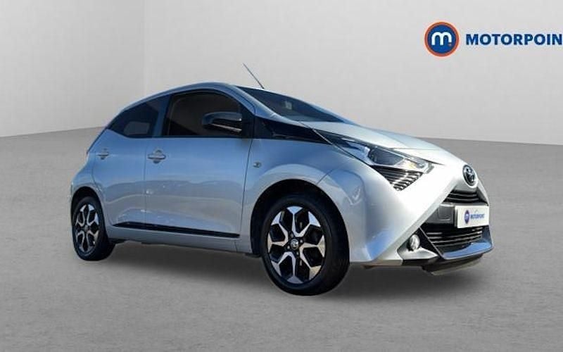 Begagnad Toyota Aygo Trend 72 HK (52 kW) 2020 Halvkombi