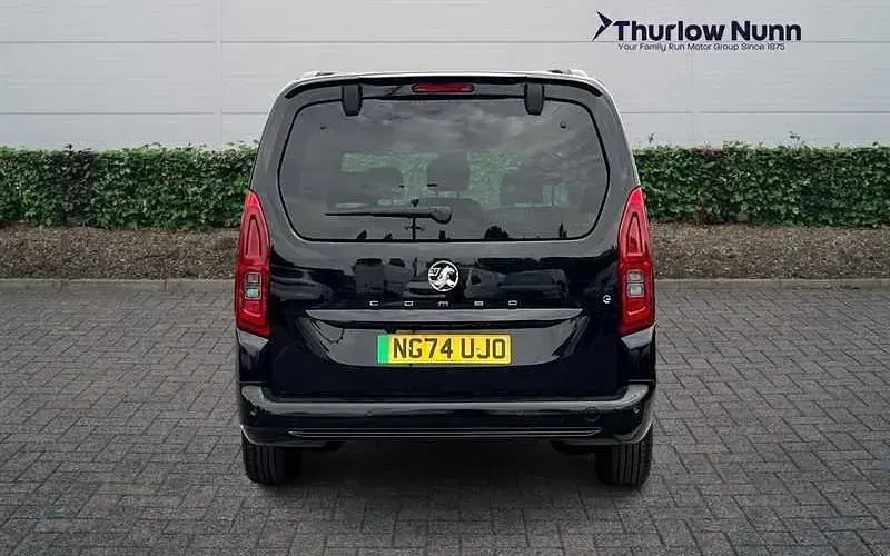 Used Vauxhall Combo Ultimate 100 kW (136 HP) 2026 MPV