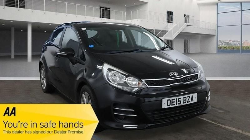 Used Kia Rio 109 HP (80 kW) 2015 Black Hatchback