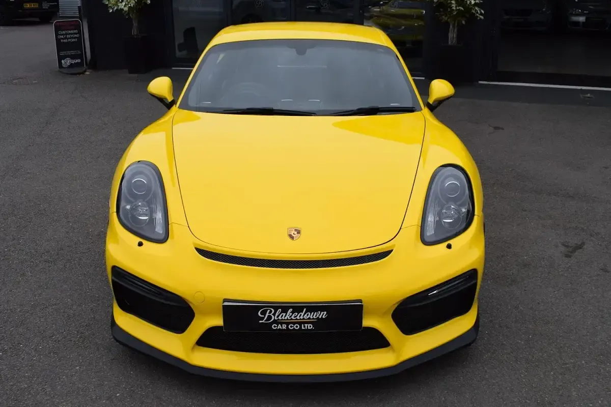Used Porsche Cayman GT4 385 HP (283 kW) 2015 Yellow Coupe