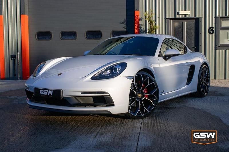 Used Porsche 718 Cayman 365 HP (268 kW) 2019 White Coupe
