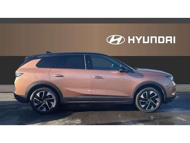 Used Vauxhall Grandland X 136 HP (100 kW) 2024 Brown SUV