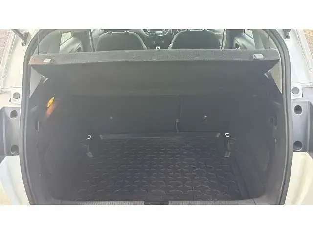 Usado Vauxhall Crossland Edition 83 HP (61 kW) 2022 Branco SUV