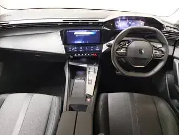 Używany Peugeot 308 Allure 131 KM (96 kW) 2023 Czerwony Kombi