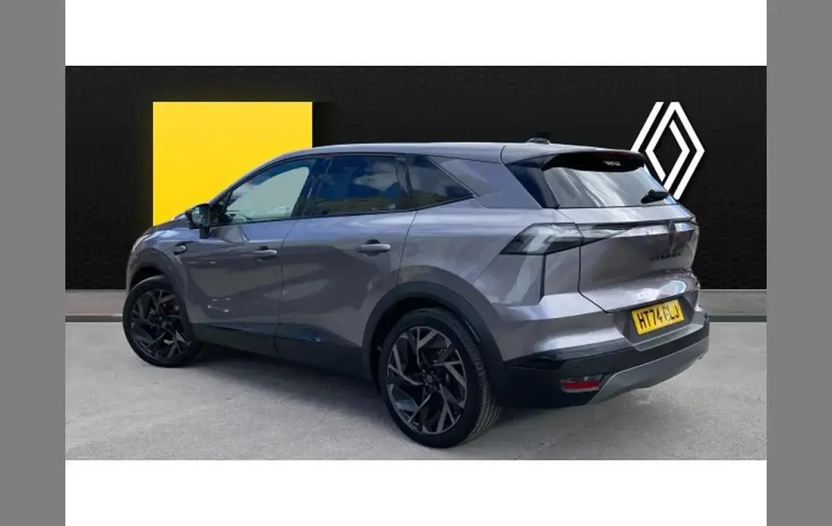 Usado Renault Symbioz Iconic Esprit Alpine 143 HP (105 kW) 2024 Cinzento SUV
