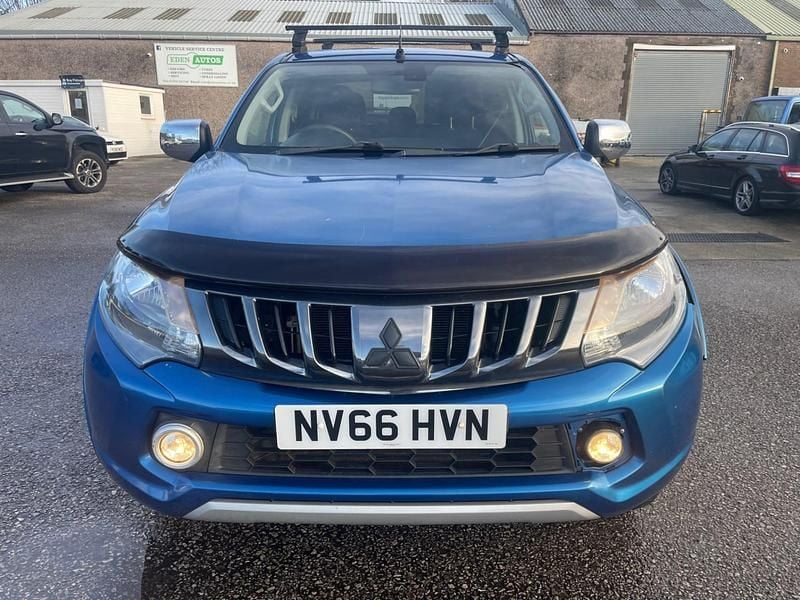 Used Mitsubishi L200 2016 Blue Pickup