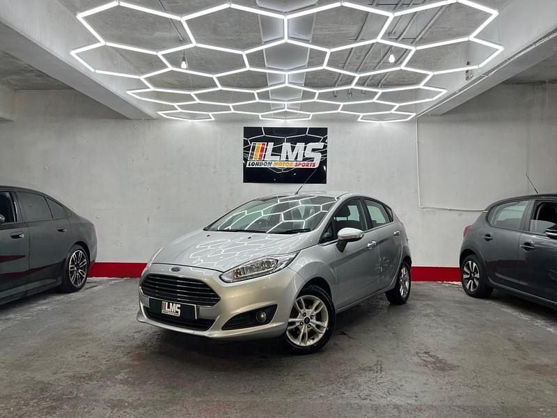 Used Ford Fiesta Zetec 2015 Silver Hatchback