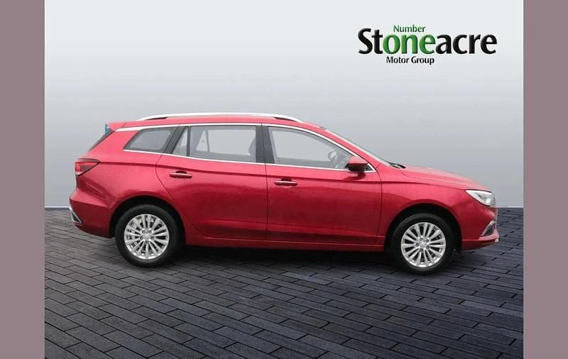 Used MG MG5 EV Exclusive 113 kW (154 HP) 2022 Red Estate
