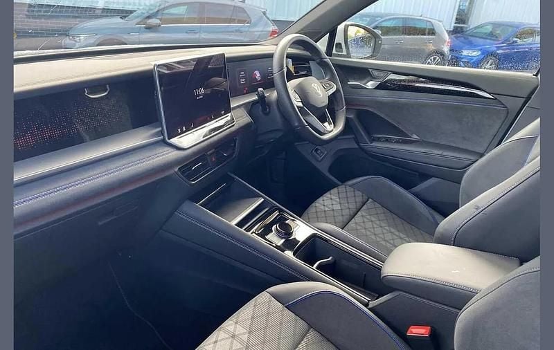 Used VW Tayron R-line 147 HP (108 kW) 2025 White SUV