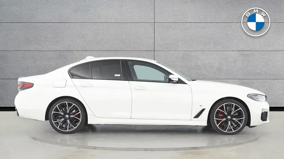 Used BMW 530 M Sport 282 HP (207 kW) 2023 White Sedan