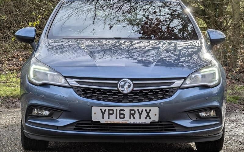 Used Vauxhall Astra SRi 101 HP (74 kW) 2018 Hatchback