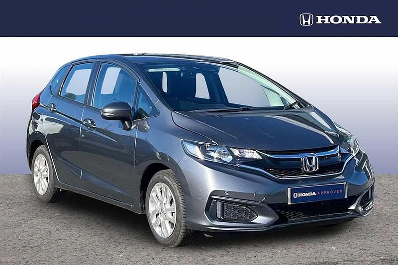 Used Honda Jazz SE 102 HP (75 kW) 2019 Shining grey Hatchback