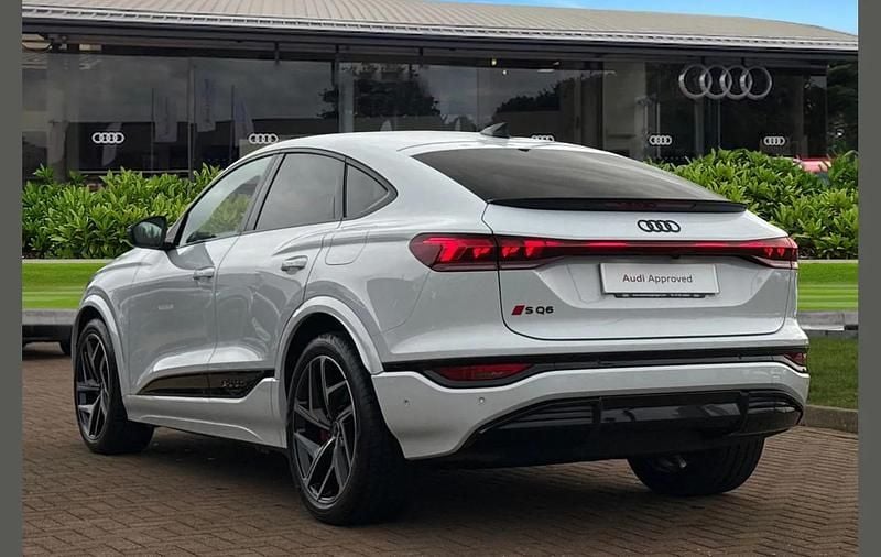 Used Audi SQ6 e-tron Advanced 359 kW (489 HP) 2025 White SUV