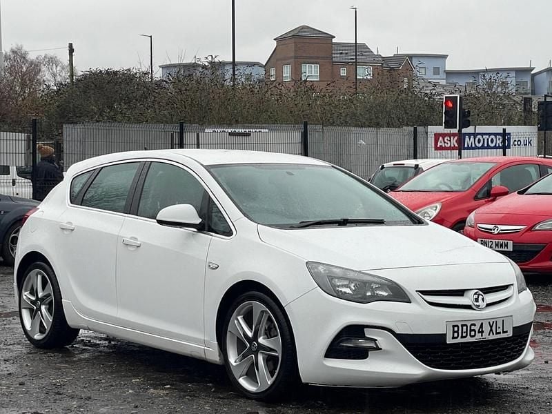 Used Vauxhall Astra Edition 2014 White Hatchback