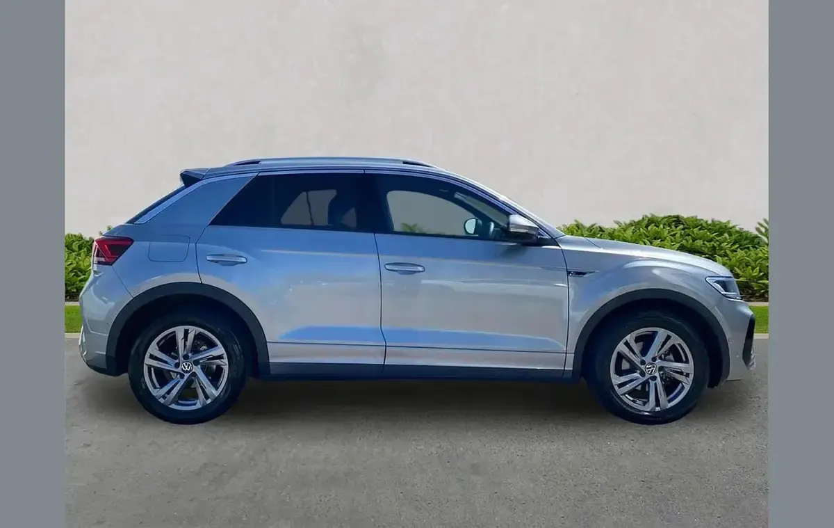Usado VW T-Roc Cabriolet R-line 150 HP (110 kW) 2025 Prateado SUV