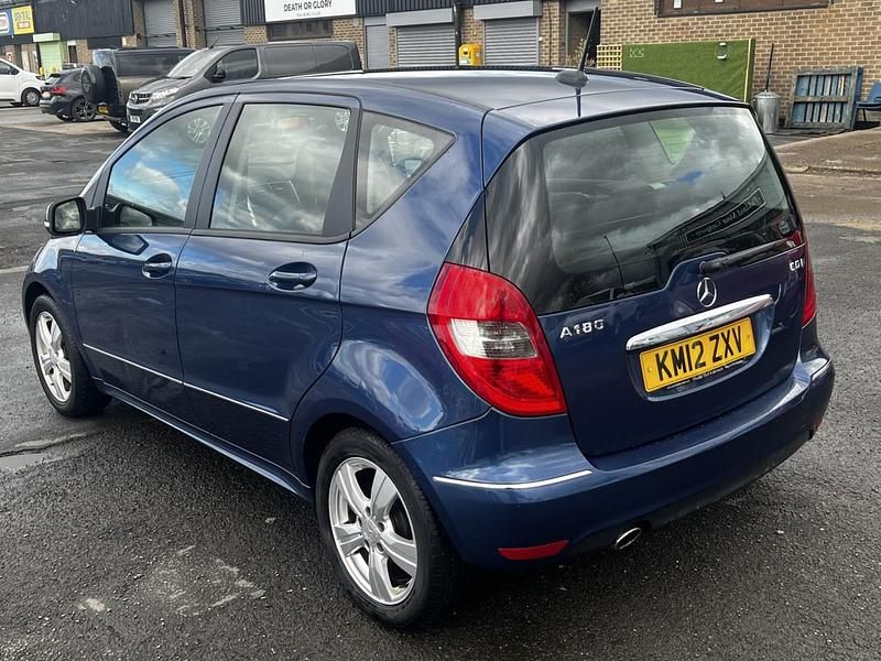 Used Mercedes A180 Avantgarde 2012 Blue Hatchback