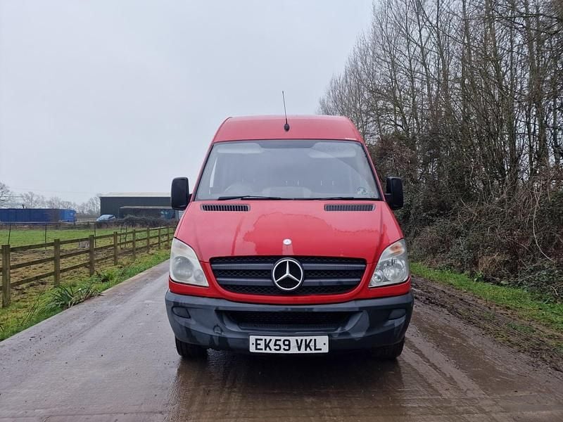 Used Mercedes Sprinter 109 HP (80 kW) 2009 Red Van