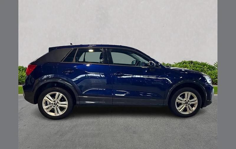 Used Audi Q2 Sport 150 HP (110 kW) 2023 Blue SUV