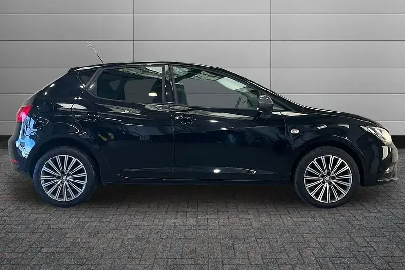 Used Seat Ibiza CONNECT 89 HP (65 kW) 2016 Black Hatchback