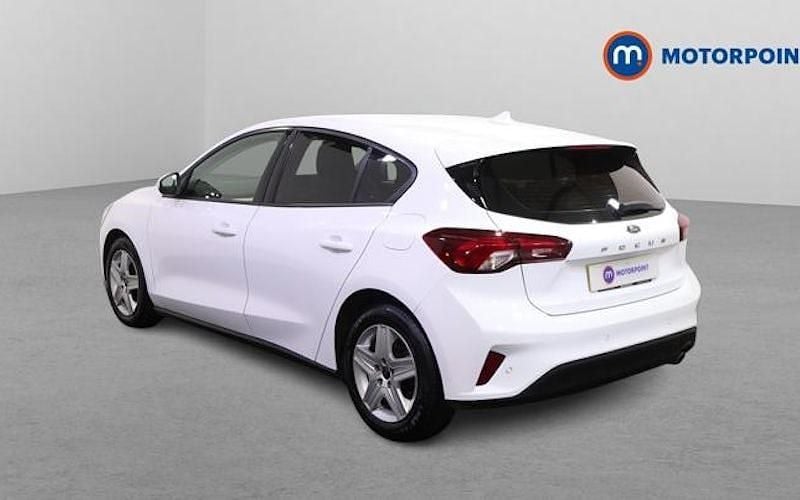 Used Ford Focus Trend 120 HP (88 kW) 2022 White Hatchback