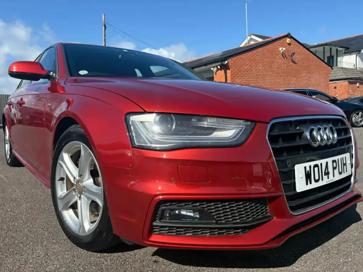 Używany Audi A4 Performance 2026 Czerwony Sedan/Limuzyna