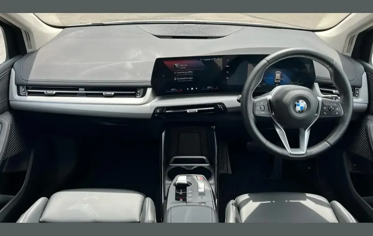 Used BMW 220 Sport Line 154 HP (113 kW) 2025 White Hatchback