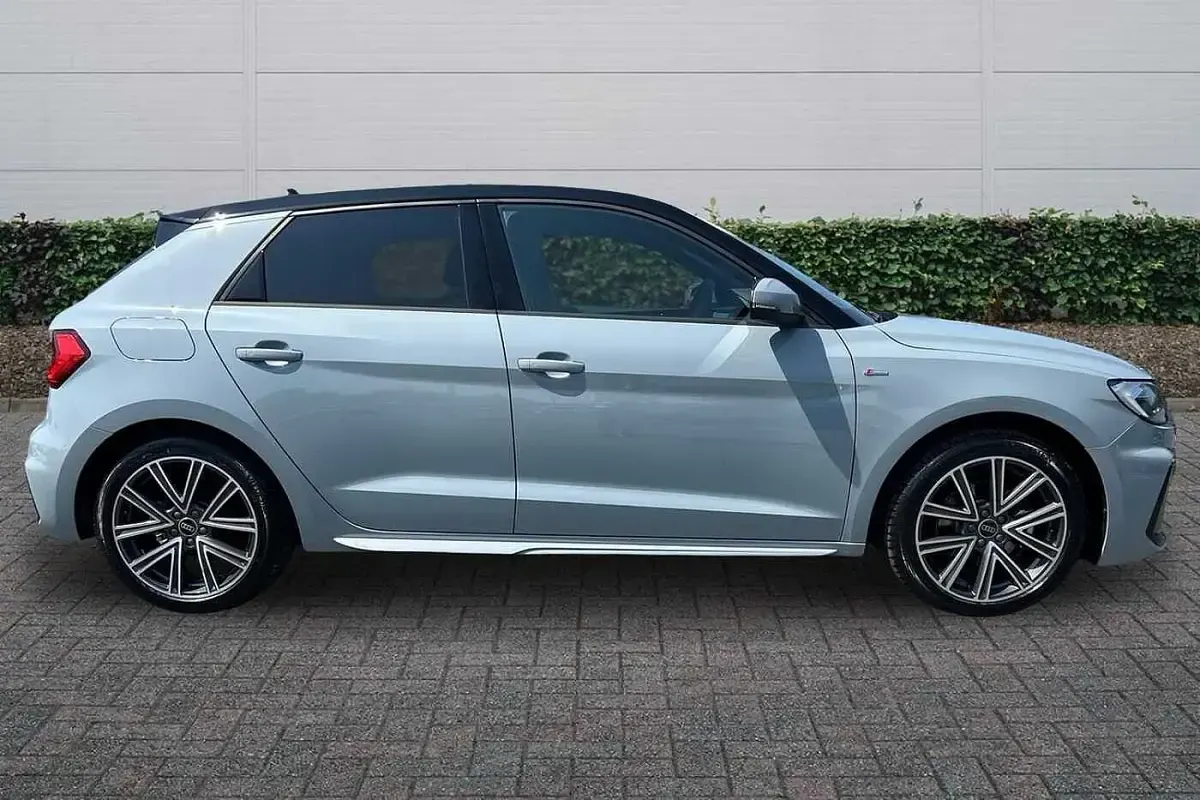 Used Audi A1 S-Line 2026 District green, metallic SUV