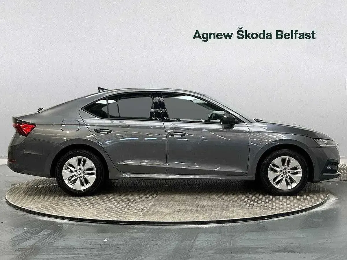Used Skoda Octavia SE Technology 81 HP (59 kW) 2022 Graphite grey metallic Hatchback