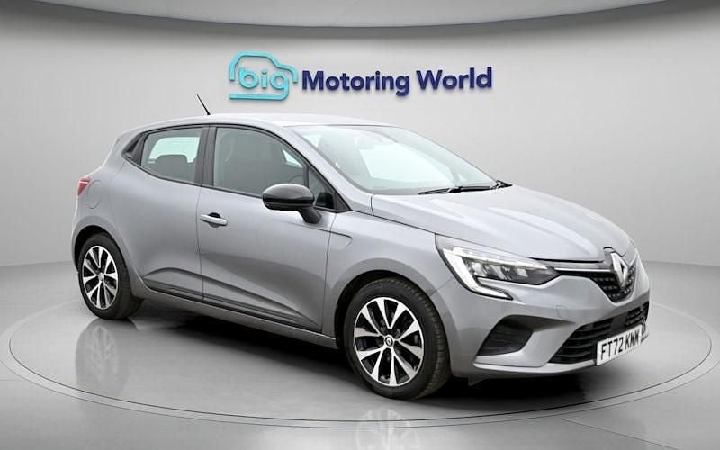 Used Renault Clio V Evolution 145 HP (106 kW) 2023 Grey Hatchback