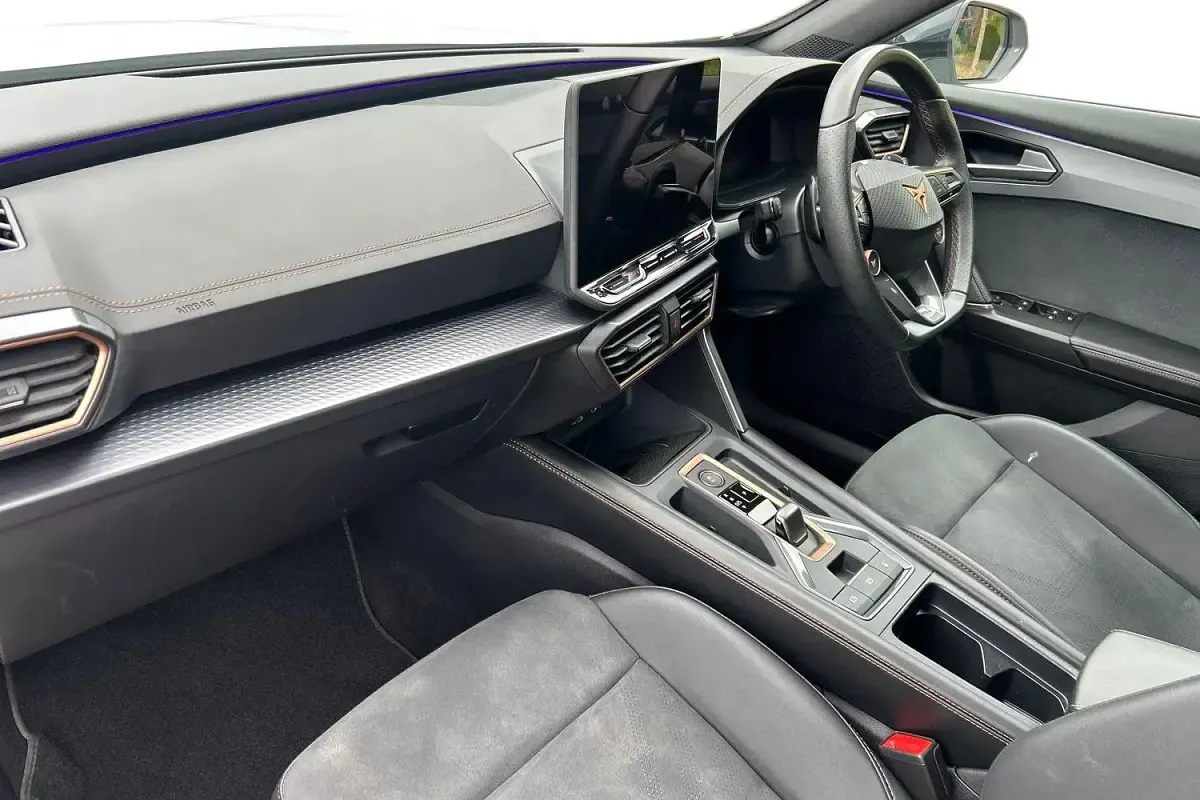 Used Cupra Formentor 150 HP (110 kW) 2025 White SUV