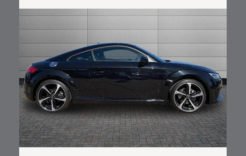 Używany Audi TT Sport 197 KM (144 kW) 2023 Czarny Coupe