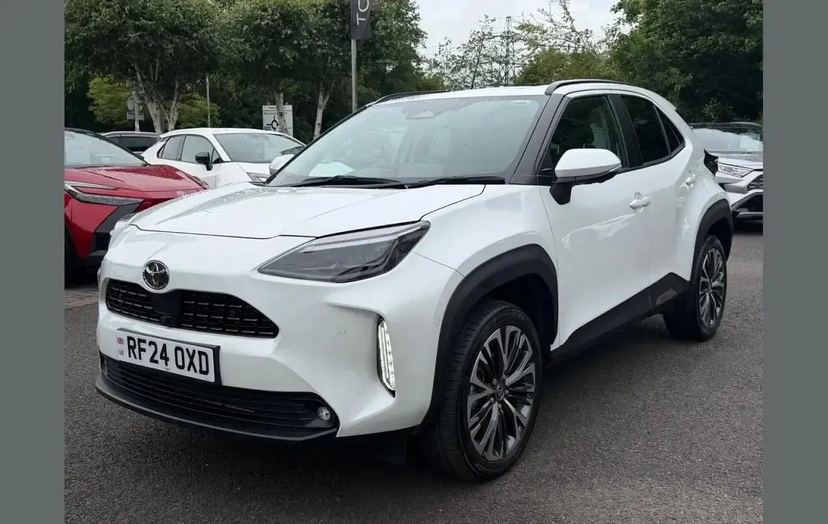 Used Toyota Yaris Cross 113 HP (83 kW) 2024 White SUV