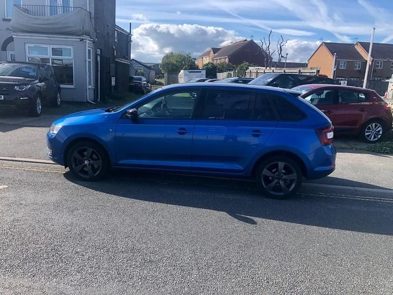 Blue Used 2014 Skoda Rapid Elegance Hatchback | £4,495 (Fair price) - Image 1/4