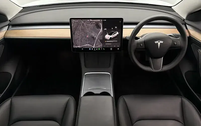 Used Tesla Model 3 Long Range AWD 366 kW (498 HP) 2022 White Sedan