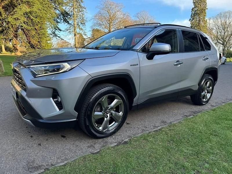 Used Toyota RAV4 2019 Silver SUV