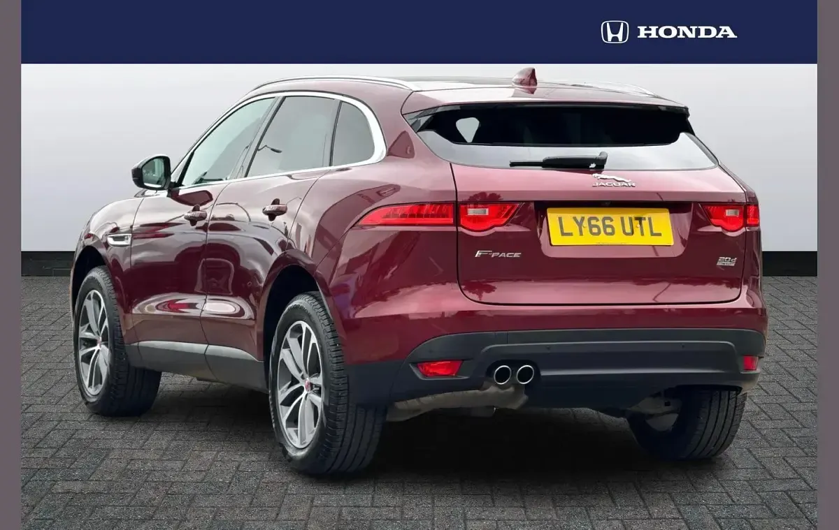 Used Jaguar F-Pace Portfolio 177 HP (130 kW) 2016 Red SUV