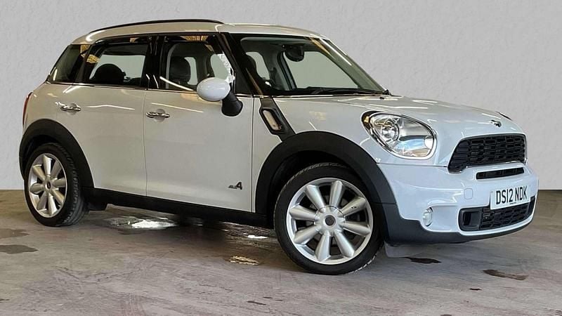 White Used 2012 Mini Cooper S Countryman SUV | £8,030 (Fair price) - Image 1/4