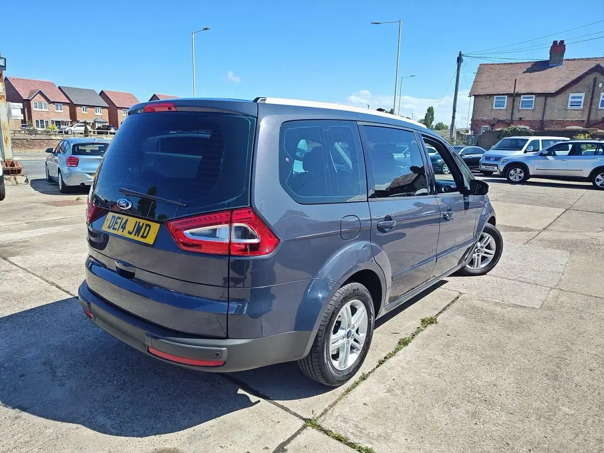 Used Ford Galaxy Zetec 140 HP (102 kW) 2014 Grey MPV
