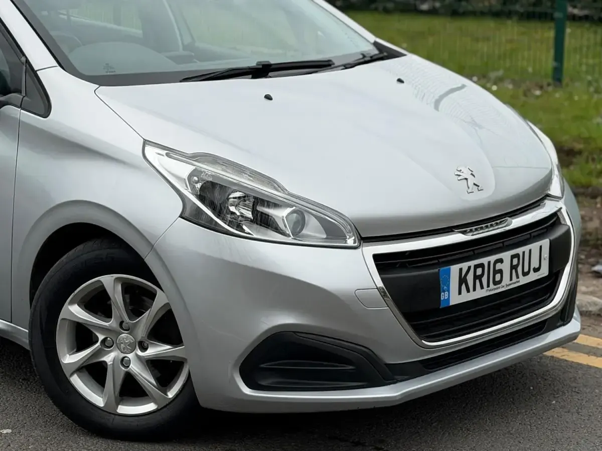 Used Peugeot 208 Active 2016 Silver Hatchback