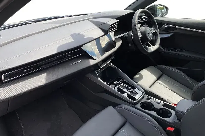 New Audi A3 Comfort 150 HP (110 kW) 2026 Navarra blue